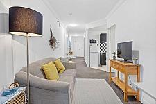 Epping Brand New HighLevel Apartment