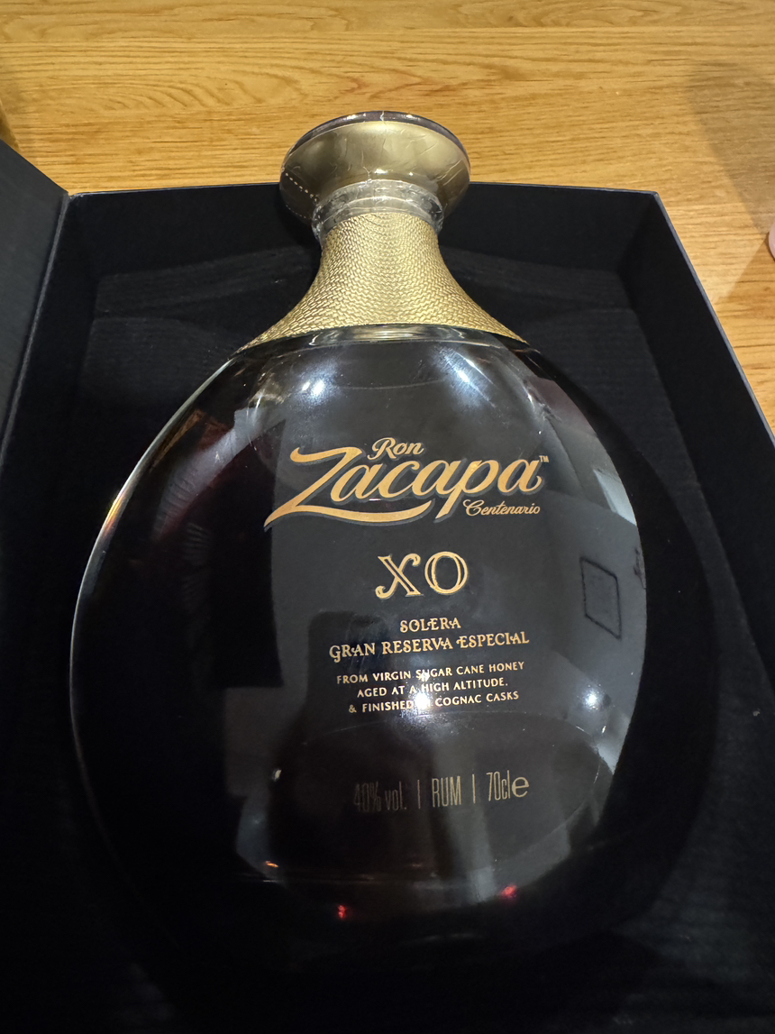 今日悉尼全新 Ron Zacapa XO 朗姆酒带精美礼盒低价转 全新 Ron Zacapa XO 朗姆酒带精美礼盒低价转