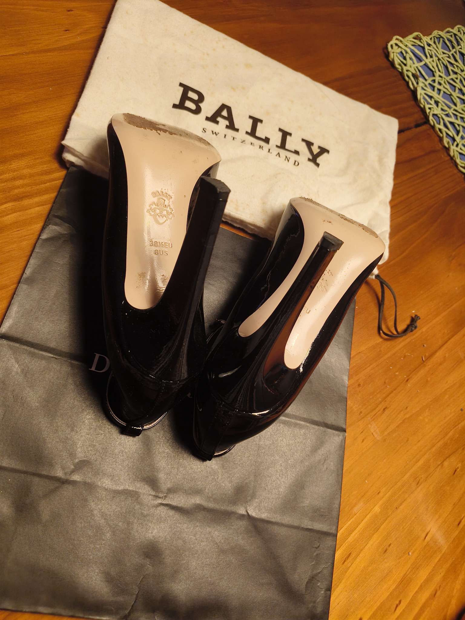 今日珀斯Bally牛皮露趾高跟鞋 Bally牛皮露趾高跟鞋