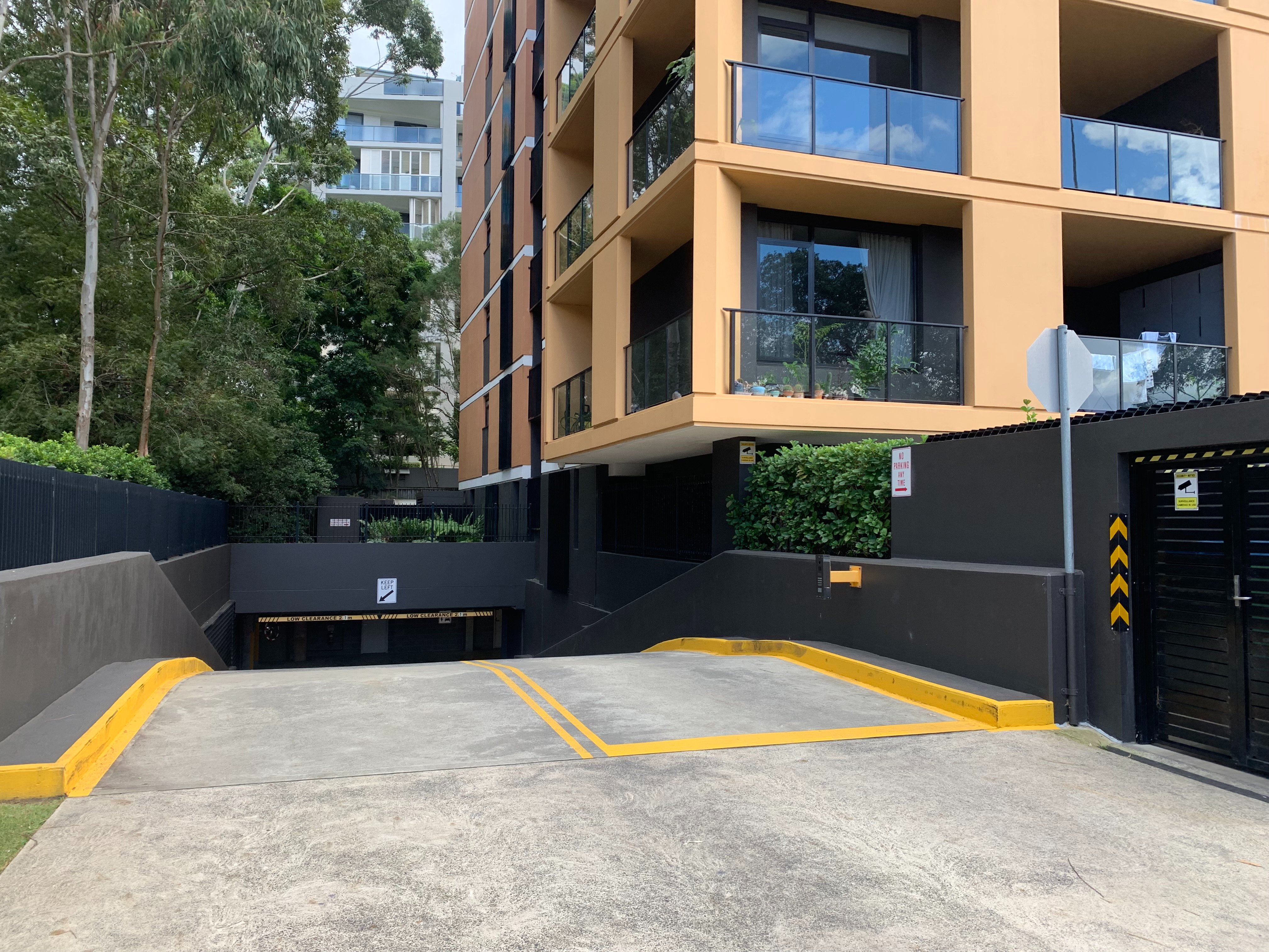 今日悉尼Waitara 公寓车位出租 Secured Car Parking Waitara 公寓车位出租 Secured Car Parking