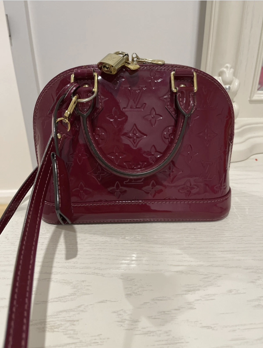 今日悉尼LV Alma BB 车厘子色便宜转让 LV Alma BB 车厘子色便宜转让