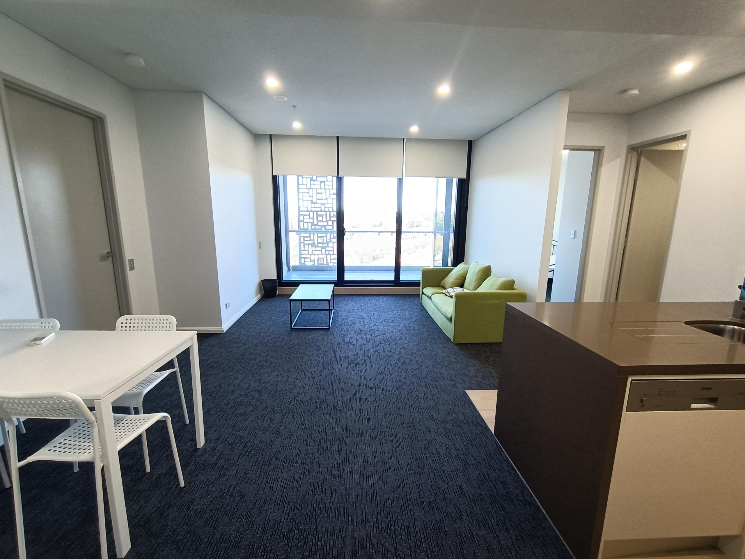 今日悉尼Zetland 2b2b 高层 螃蟹户型 625pw 招女生室友 Zetland 2b2b 高层 螃蟹户型 625pw 招女生室友