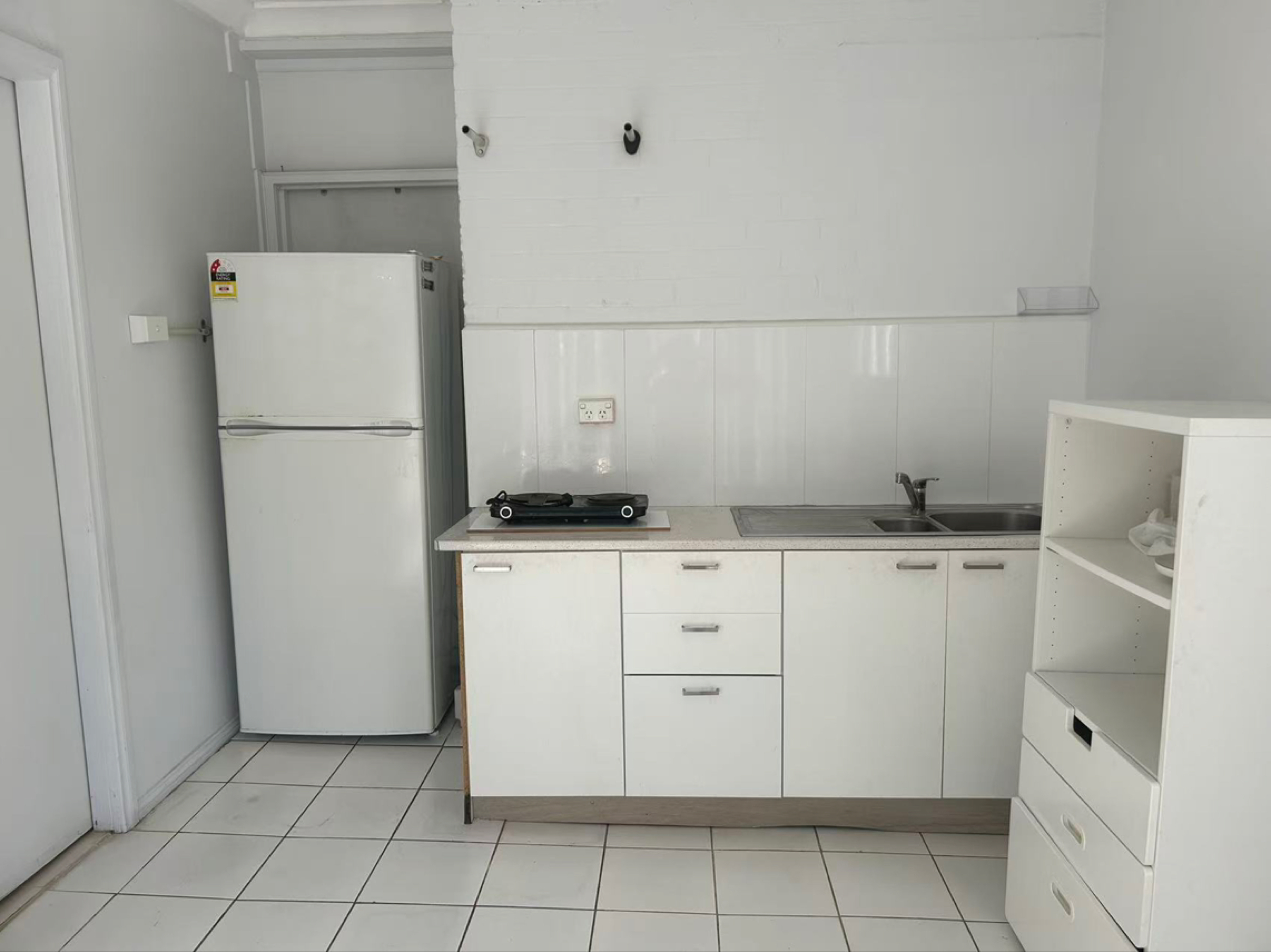 今日悉尼Hurstville Granny Flat Studio 380 week 包水电网 Hurstville Granny Flat Studio 380 week 包水电网
