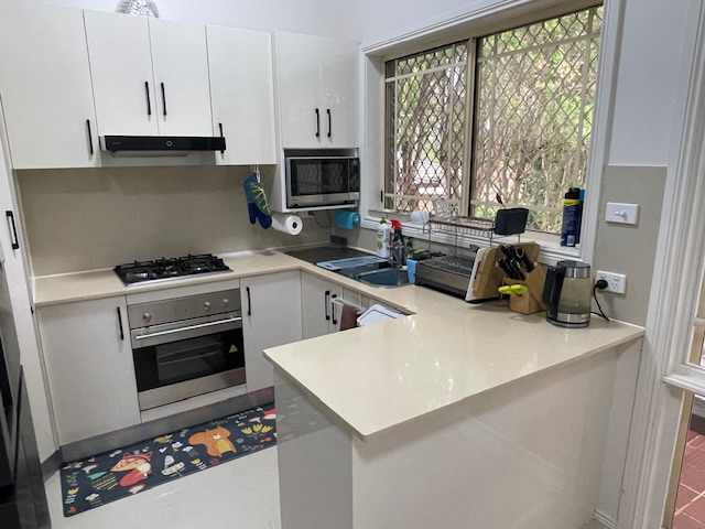 今日悉尼Epping house 独立卫浴房单间仅限女生静街步行15分钟到 火车站 Epping house 独立卫浴房单间仅限女生静街步行15分钟到 火车站