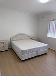 Hurstville  静街双砖House 阳光次卧招长租