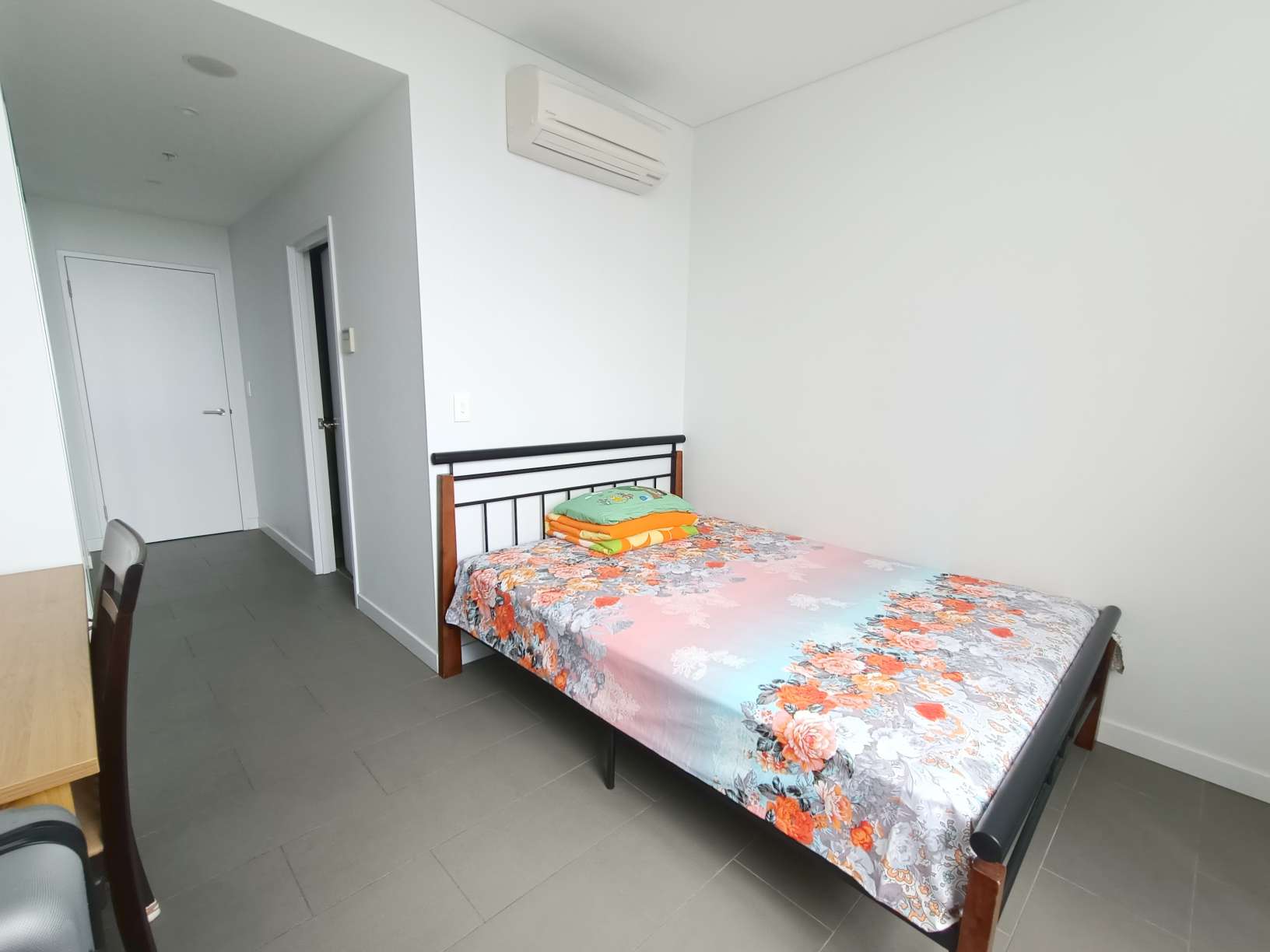 今日悉尼Wolli Creek 阳光主卧 独立卫浴 520刀 包家具水电网 Wolli Creek 阳光主卧 独立卫浴 520刀 包家具水电网