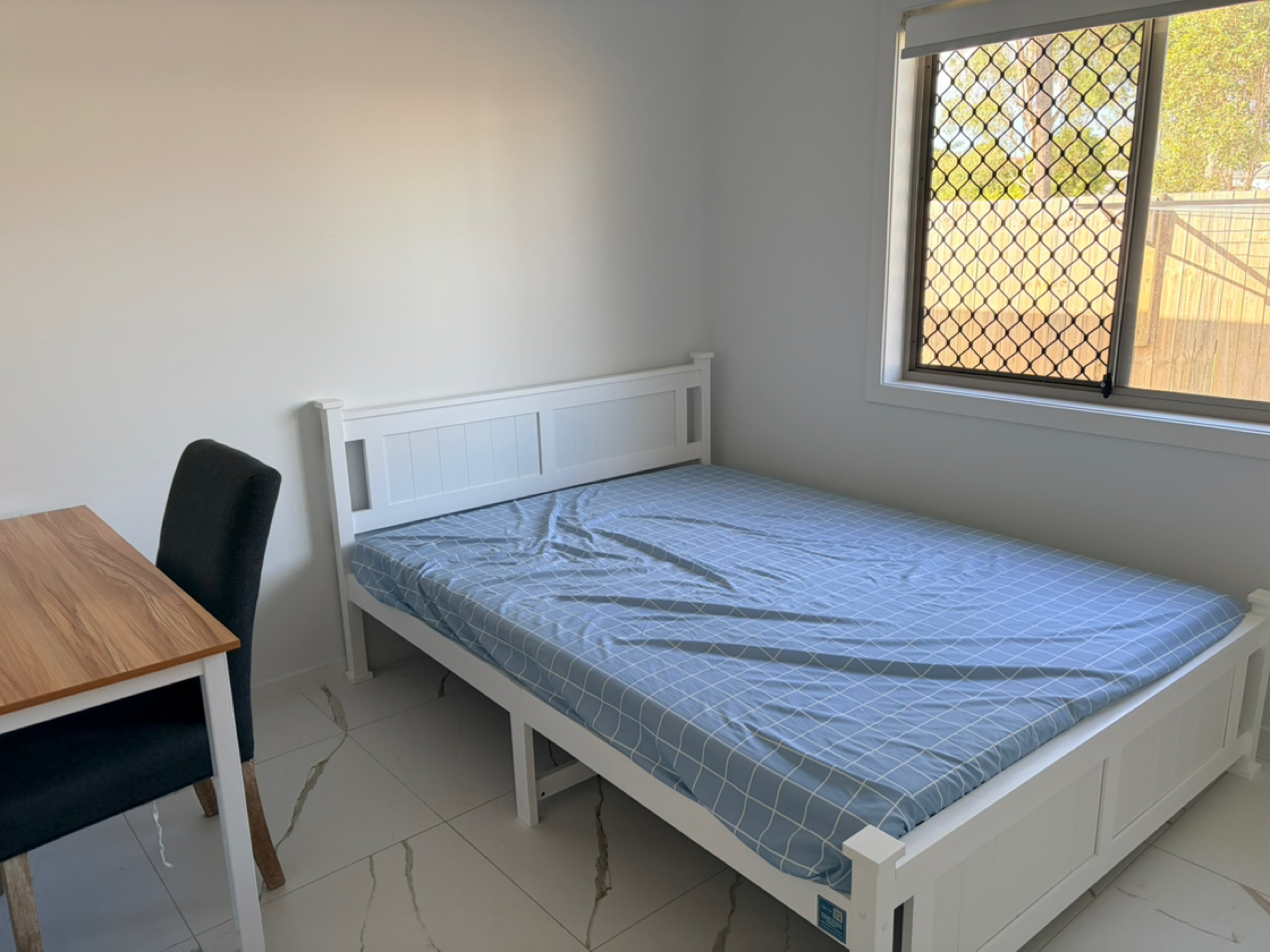 今日中央海岸Brisbane 南区全新装修安静舒适单间出租可短租 Brisbane 南区全新装修安静舒适单间出租可短租