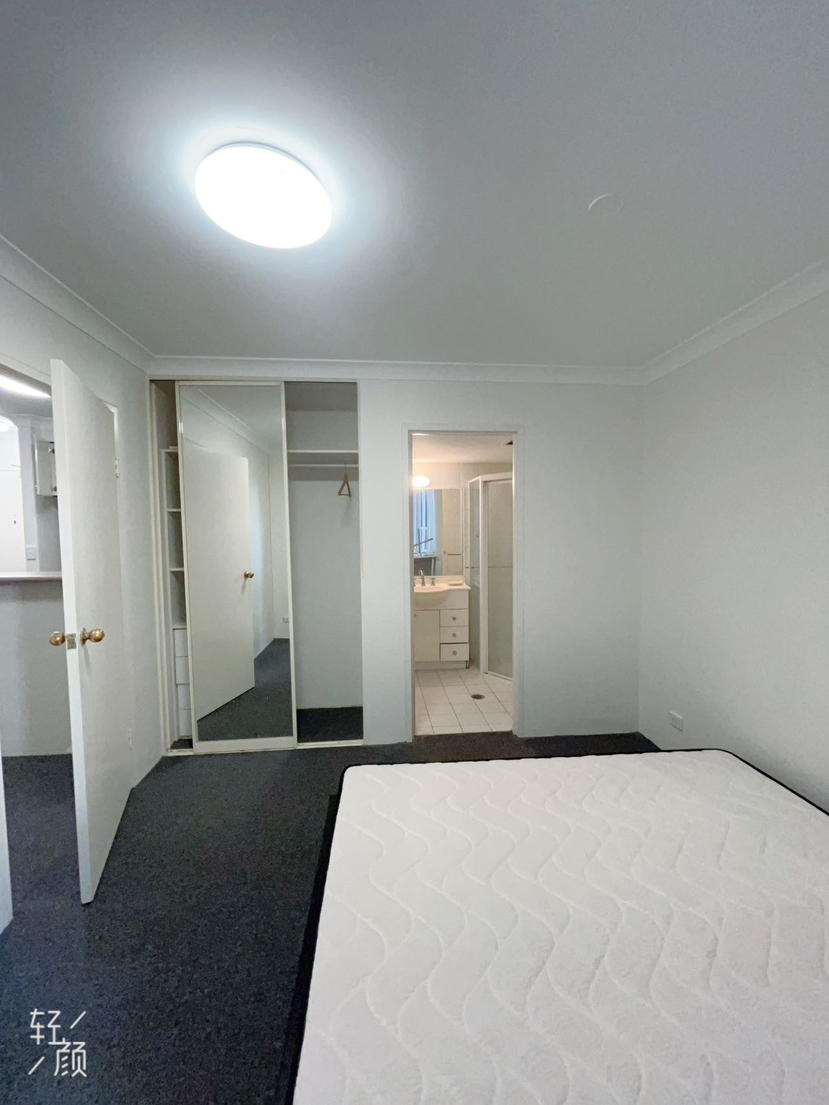今日悉尼Pyrmont 两室两卫提供家具家电两台移动空调 Pyrmont 两室两卫提供家具家电两台移动空调