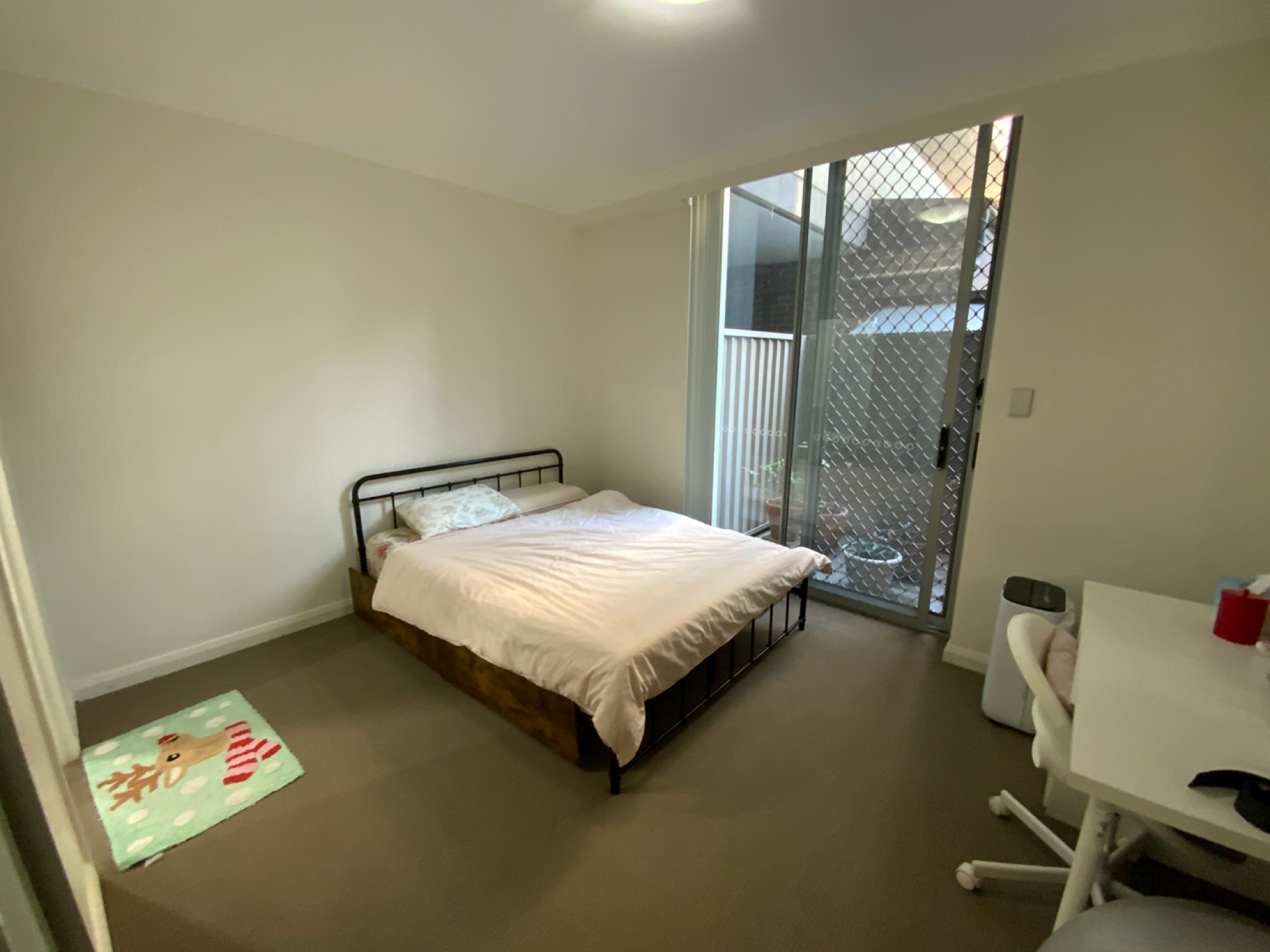 今日悉尼Homebush West 房单间带阳台厕所 Homebush West 房单间带阳台厕所