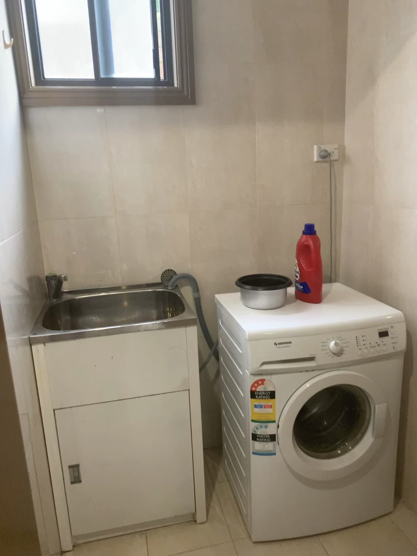 今日珀斯Kingsford 区近unsw二房卫整租950包bill家具电器 Kingsford 区近unsw二房卫整租950包bill家具电器