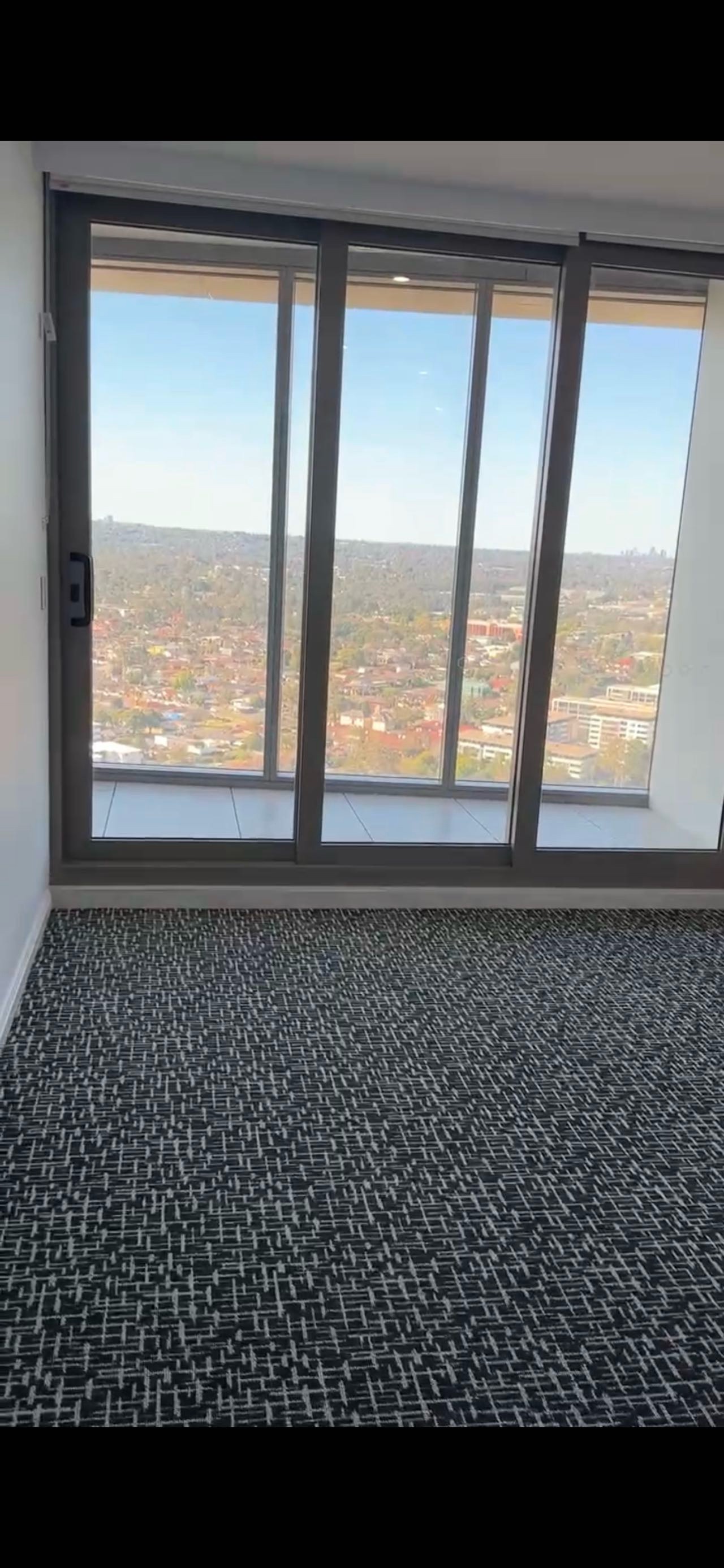 今日悉尼Parramatta 出租CBD 地标建筑一套超大豪华精装修全新 一房一厅公寓 Parramatta 出租CBD 地标建筑一套超大豪华精装修全新 一房一厅公寓
