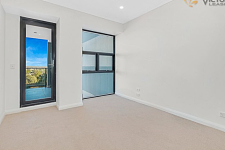 Bankstown 招租  近车站公寓房间