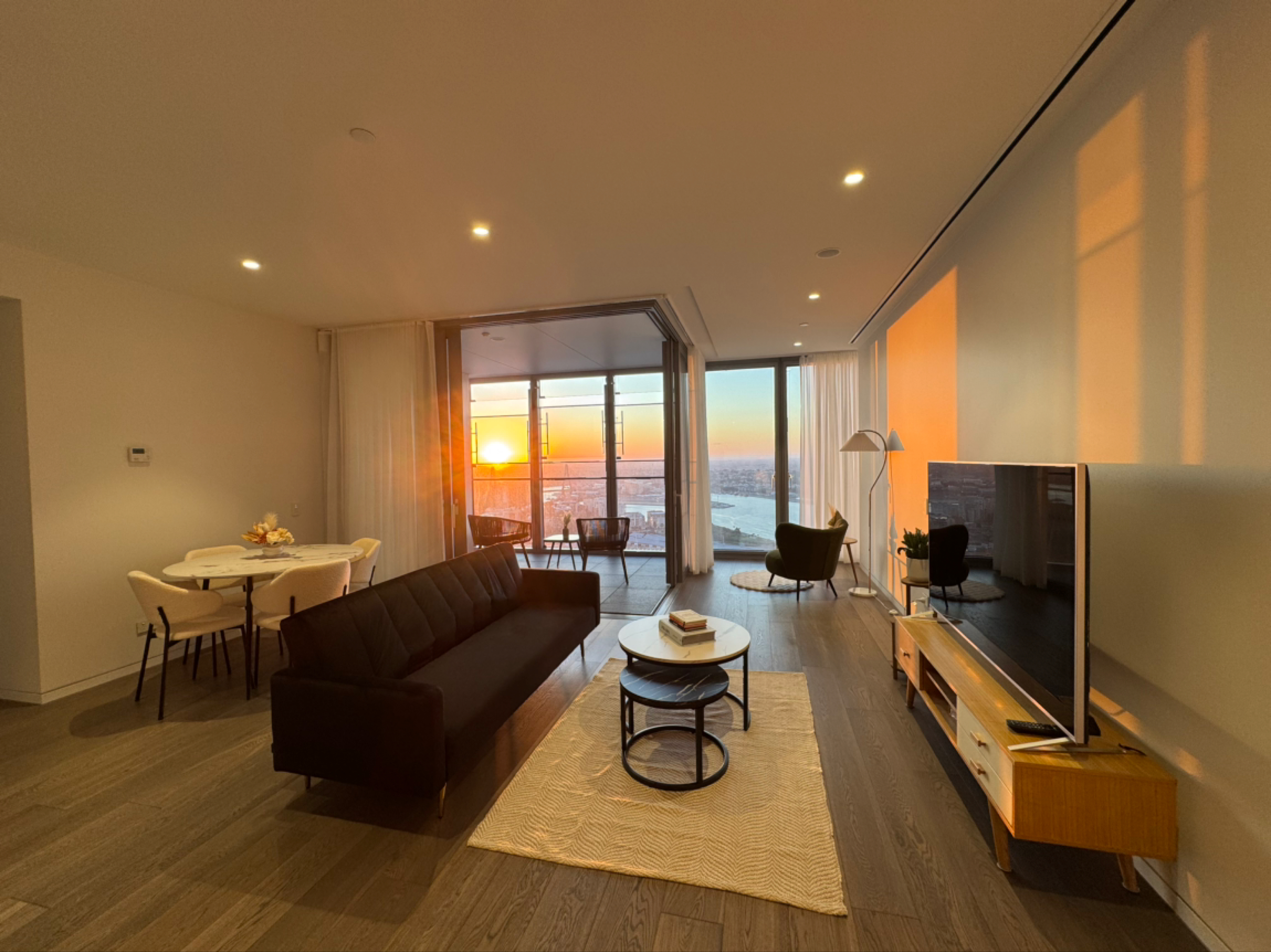 今日悉尼Barangaroo 拎包入住整租 全新高层50以上大1房1 书房1卫顶级公寓 Barangaroo 拎包入住整租 全新高层50以上大1房1 书房1卫顶级公寓