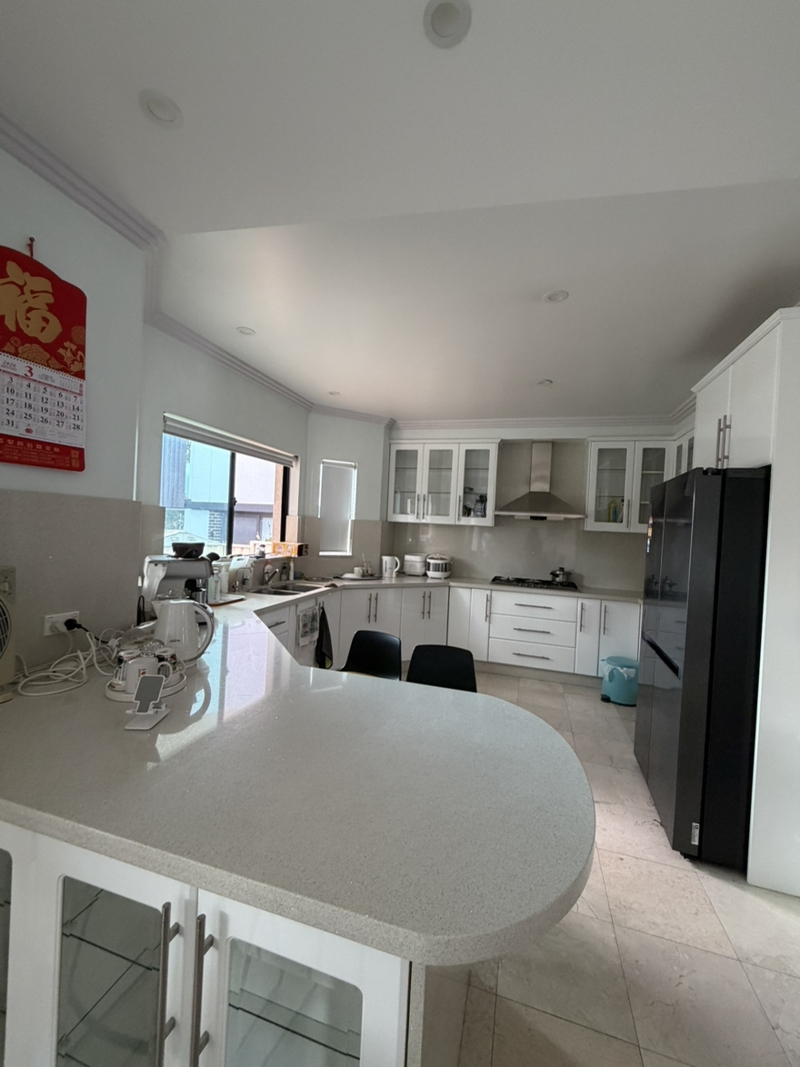 今日珀斯Burwood 离火车站走8分钟女生单间全新家电全包拎包入住350一周 Burwood 离火车站走8分钟女生单间全新家电全包拎包入住350一周