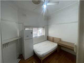 今日悉尼Ashfield Ashifield sharehouse 一间290pw 适合低预算党 Ashfield Ashifield sharehouse 一间290pw 适合低预算党