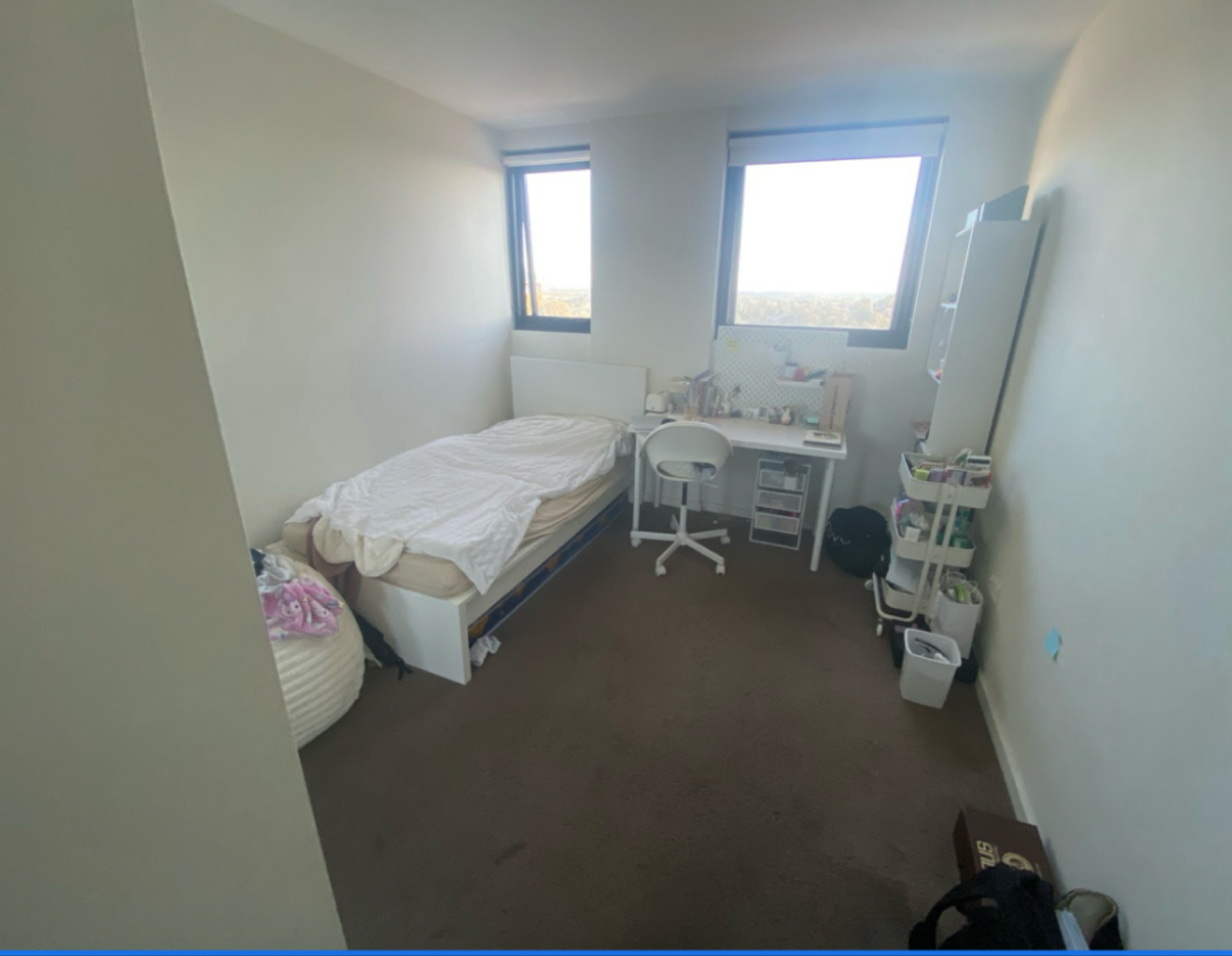 今日悉尼Hurstville 4分钟火车站 380 单租一间 包家具水电网络 4周押金 2周房租 Hurstville 4分钟火车站 380 单租一间 包家具水电网络 4周押金 2周房租