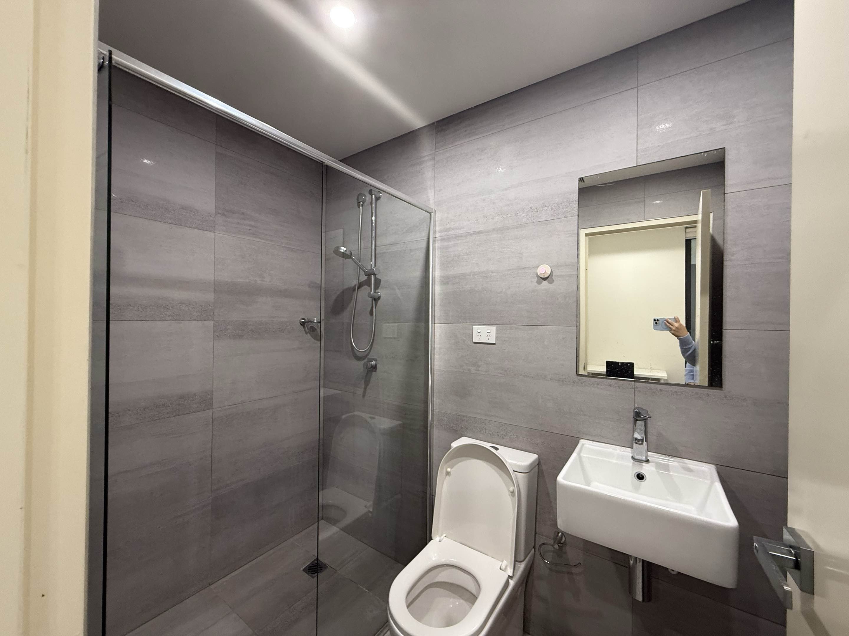 今日悉尼Wolli Creek Wolli Creck 高性价比2b2b公寓 即刻入住 Wolli Creek Wolli Creck 高性价比2b2b公寓 即刻入住