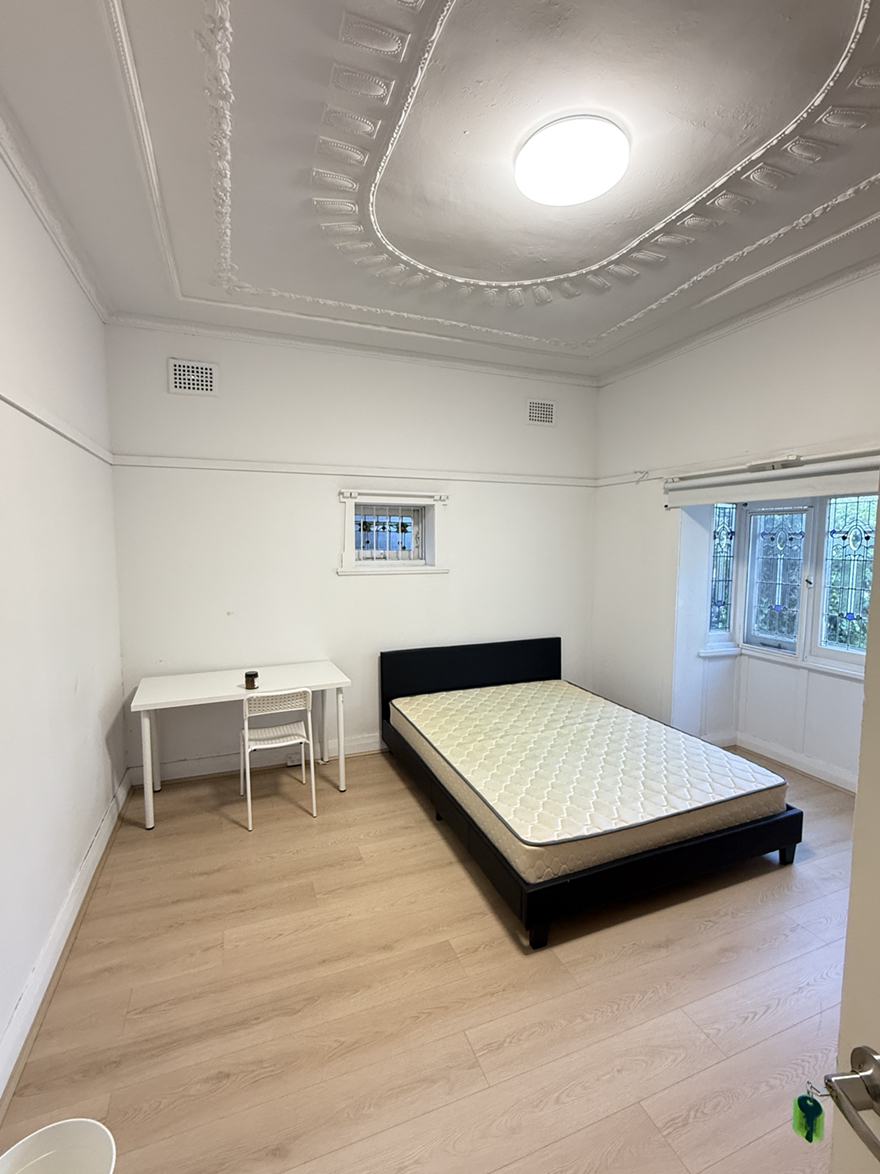 今日珀斯Strathfield strathfield 单间招租 现有1个房间 300pw 包bills Strathfield strathfield 单间招租 现有1个房间 300pw 包bills
