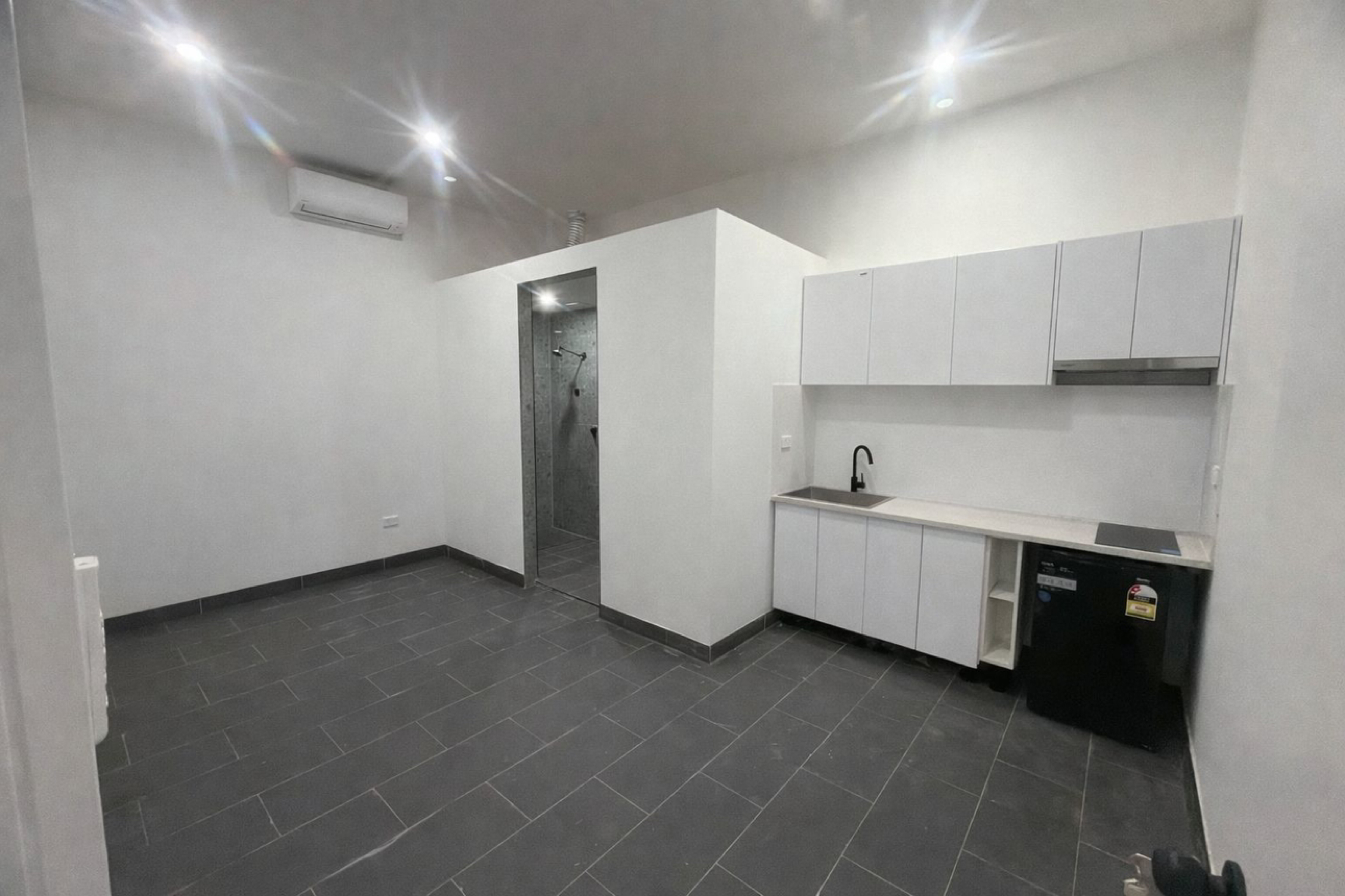 今日悉尼Burwood BURWOOD Studio room for rent single occupancy Burwood BURWOOD Studio room for rent single occupancy