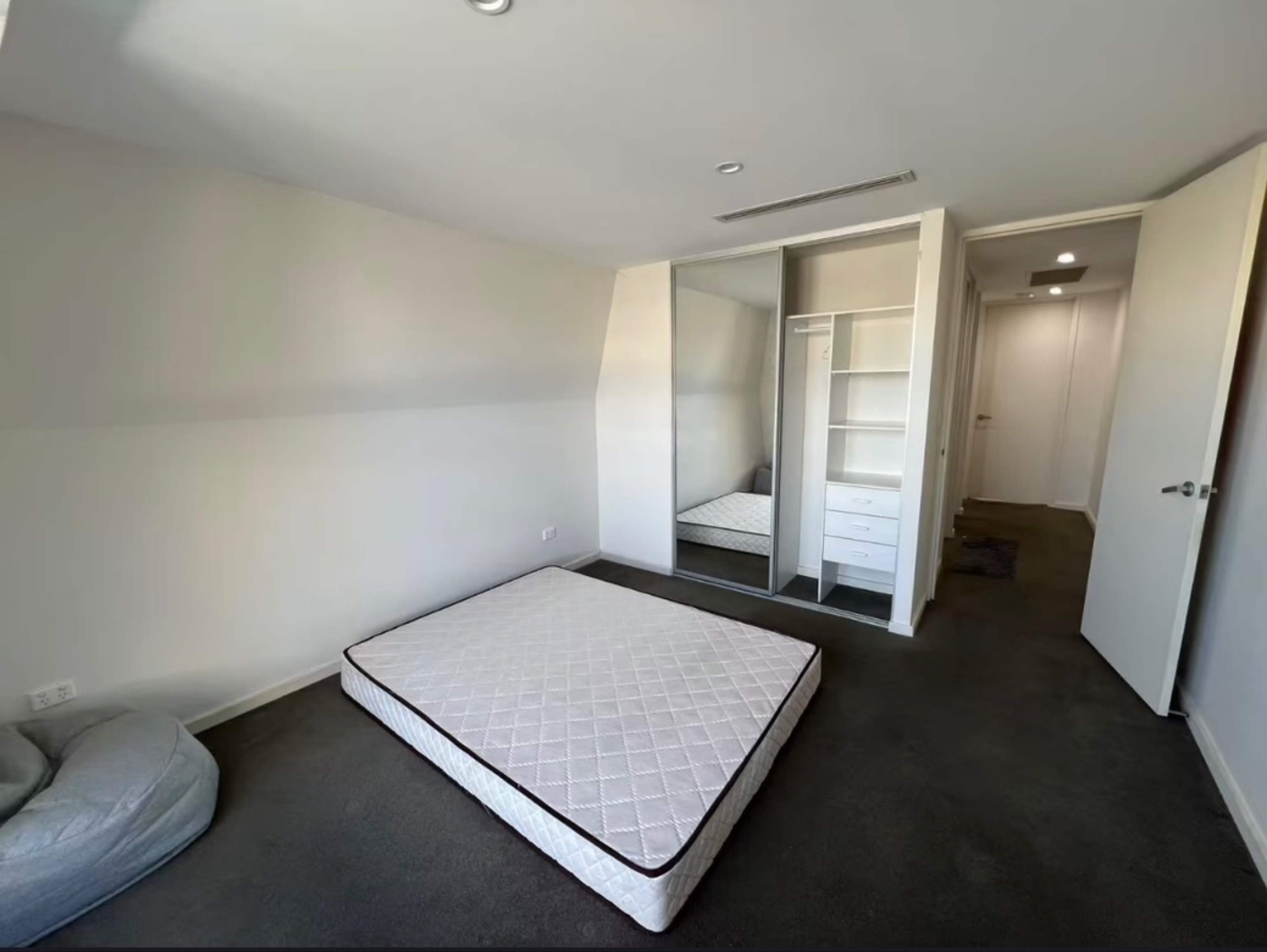 今日珀斯Camperdown 悉尼近悉尼大学UTS 次卧7月招室友 Camperdown 悉尼近悉尼大学UTS 次卧7月招室友