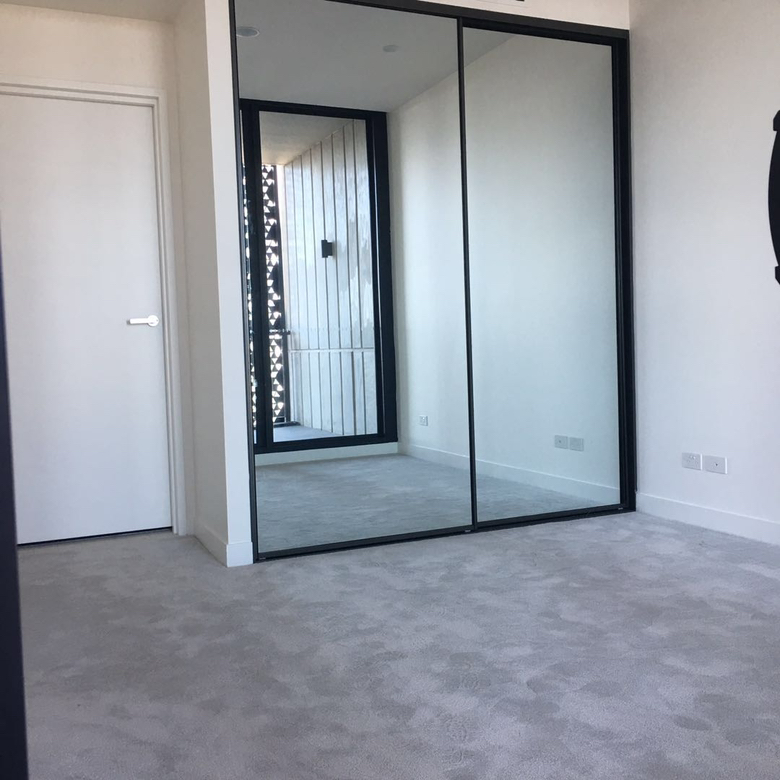 今日悉尼Waterloo 悉尼 顶楼单间主卧独立卫浴招租 15分钟到UNSW Waterloo 悉尼 顶楼单间主卧独立卫浴招租 15分钟到UNSW