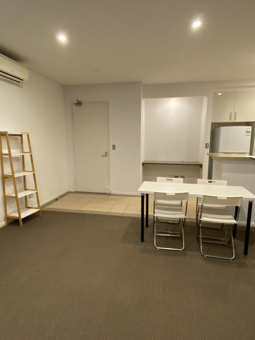 今日悉尼Rosebery 两室两卫提供家具家电健身房游泳池 Rosebery 两室两卫提供家具家电健身房游泳池