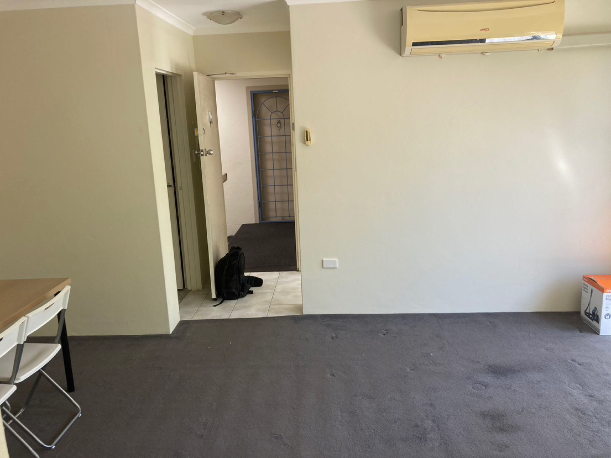 今日悉尼Rosebery 两室一卫提供家具家电客厅空调 Rosebery 两室一卫提供家具家电客厅空调