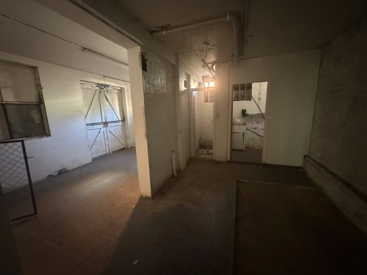 今日悉尼Petersham 独立两层warehouse出租 Petersham 独立两层warehouse出租