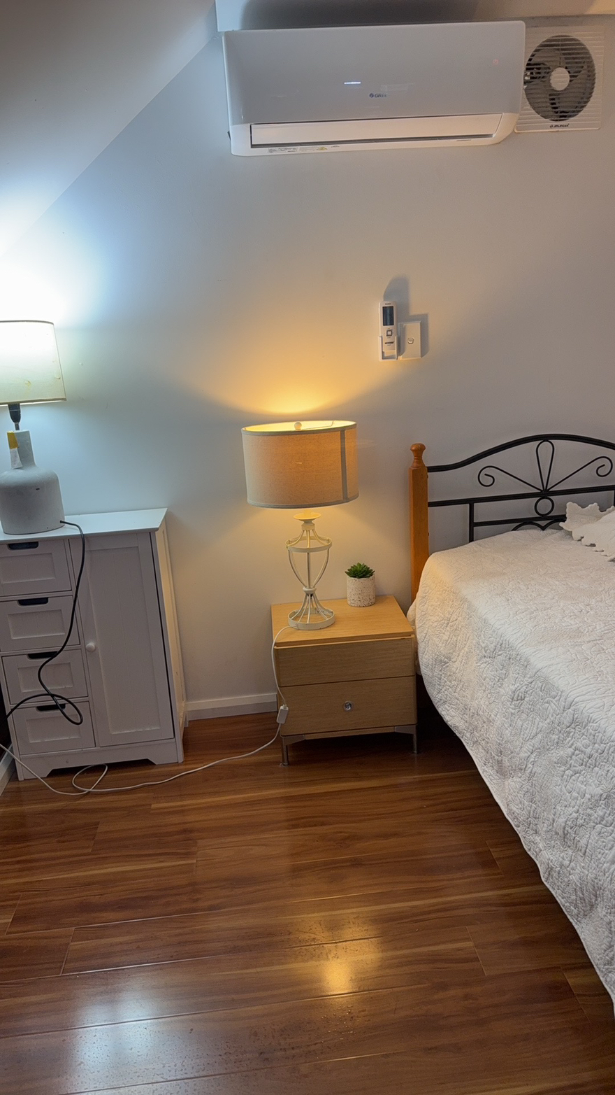 今日悉尼Ashfield Huge master room and study room total Price 340 Ashfield Huge master room and study room total Price 340