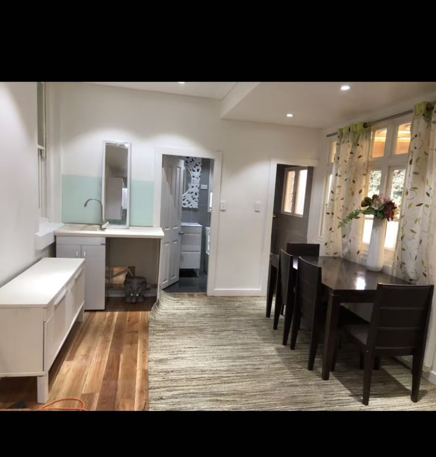 今日悉尼Ashfield Huge master room and study room total Price 340 Ashfield Huge master room and study room total Price 340