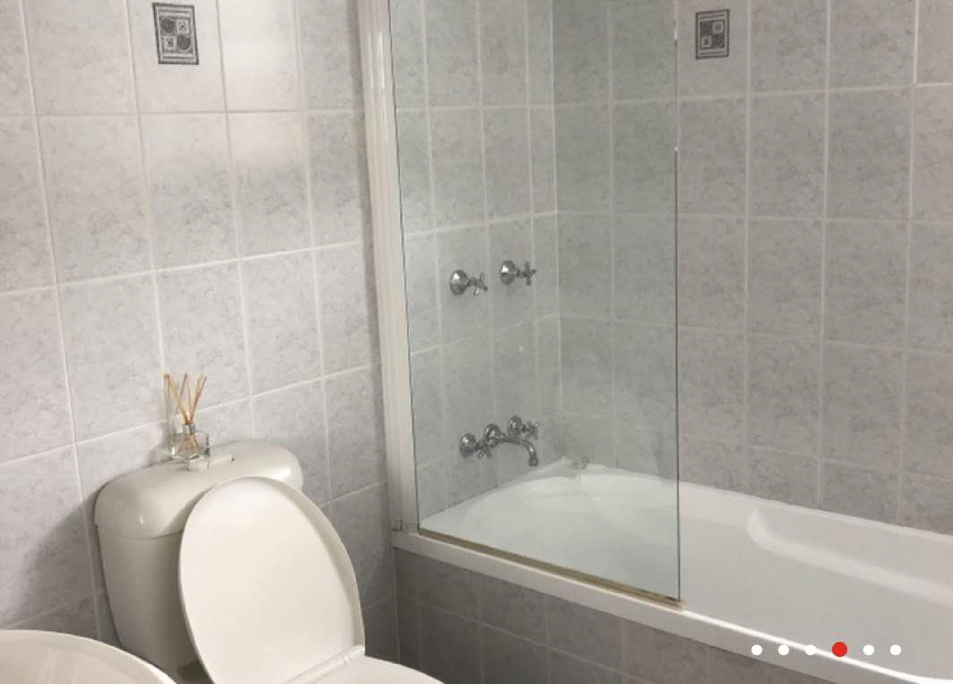 今日悉尼Hurstville 近火车站房间出租300per week Hurstville 近火车站房间出租300per week