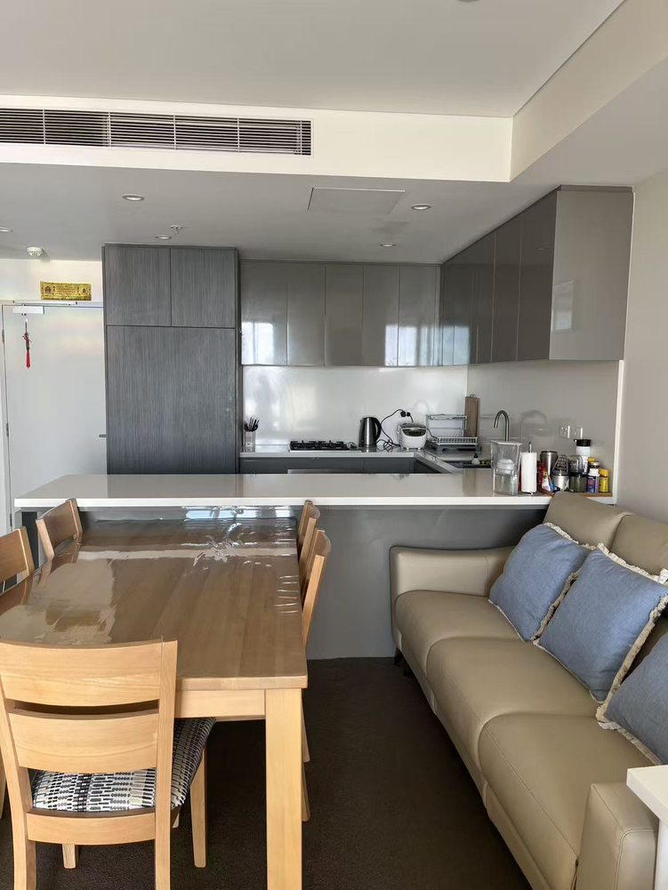 今日悉尼Hurstville 近新apartment 主人套房出租包家具及所有bills 可提供车位30周 Hurstville 近新apartment 主人套房出租包家具及所有bills 可提供车位30周