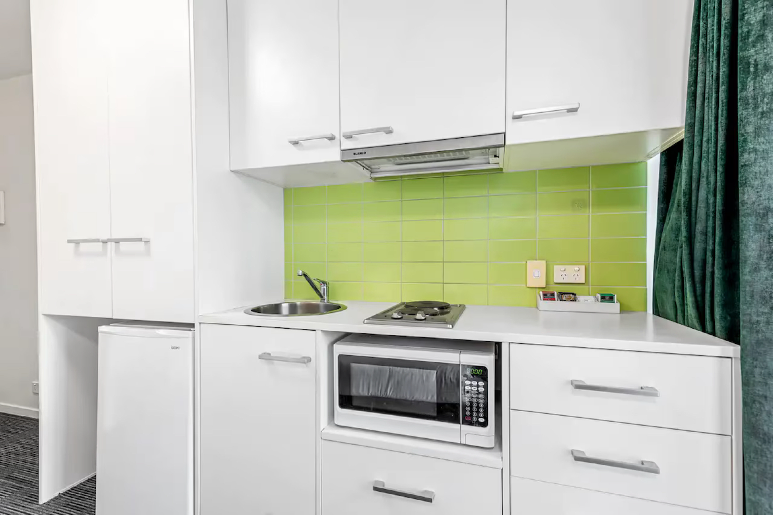 今日墨尔本North Melbourne studio apartment 出租 近墨大 维妈市场 North Melbourne studio apartment 出租 近墨大 维妈市场