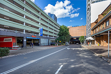 Parramatta 繁华地段地铺出租可分两个铺位