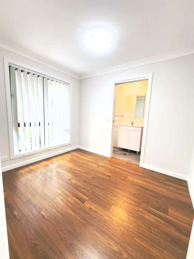 今日悉尼Kingsgrove Granny Flat 3房2卫有出组 Kingsgrove Granny Flat 3房2卫有出组