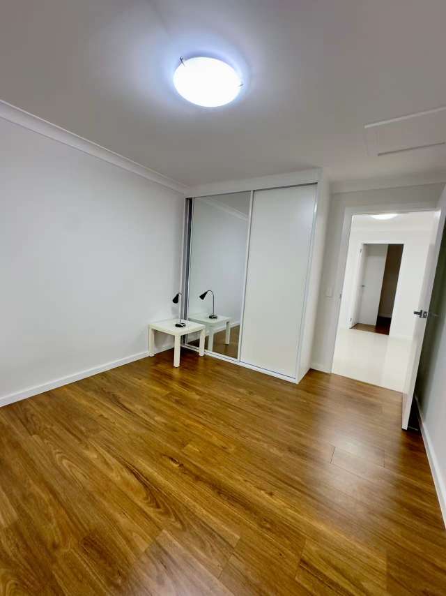 今日悉尼Kingsgrove Granny Flat 3房2卫有出组 Kingsgrove Granny Flat 3房2卫有出组