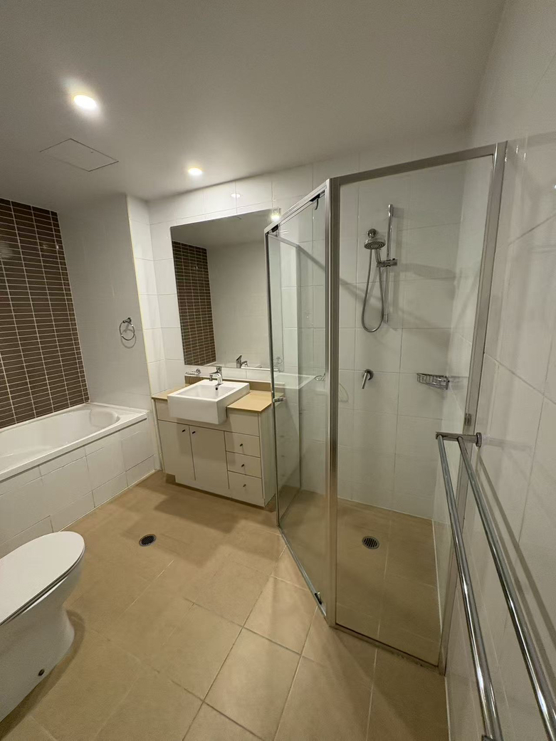 今日珀斯Rosebery 2b2b全屋空调带建设房游泳池 Rosebery 2b2b全屋空调带建设房游泳池