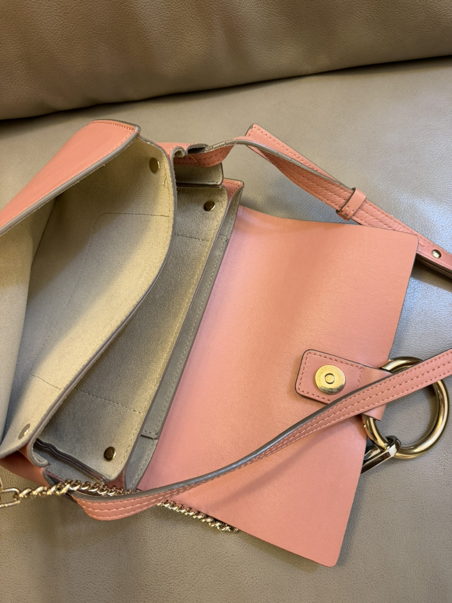 今日珀斯Chloe pink leather handbag Chloe pink leather handbag