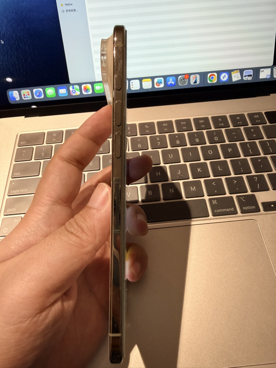 今日悉尼家人自用iPhone Air 家人自用iPhone Air