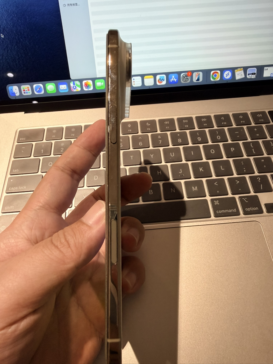 今日悉尼家人自用iPhone Air 家人自用iPhone Air