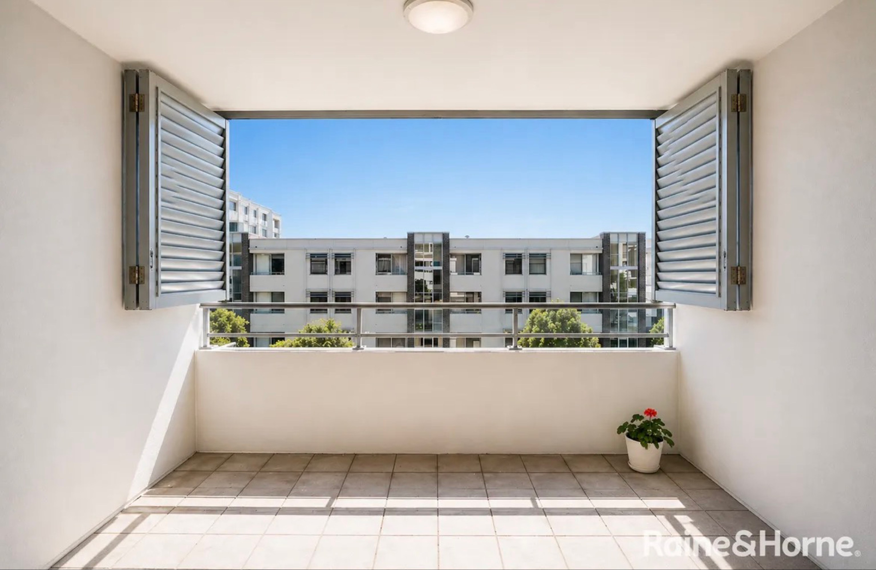 今日悉尼Rhodes 302 5 Shoreline Drive NSW 2138 Rhodes 302 5 Shoreline Drive NSW 2138