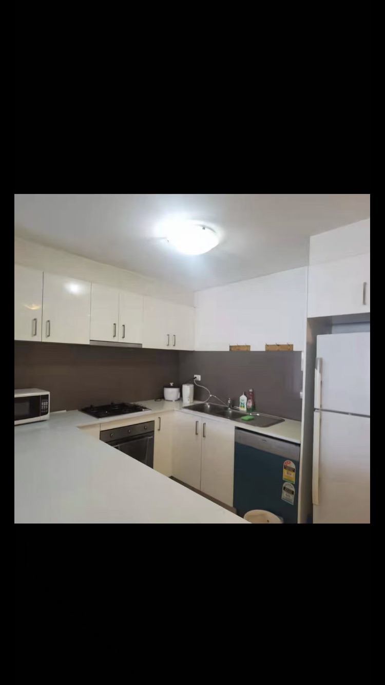 今日悉尼Parramatta parramatta 火车站附近客厅房出租 Parramatta parramatta 火车站附近客厅房出租