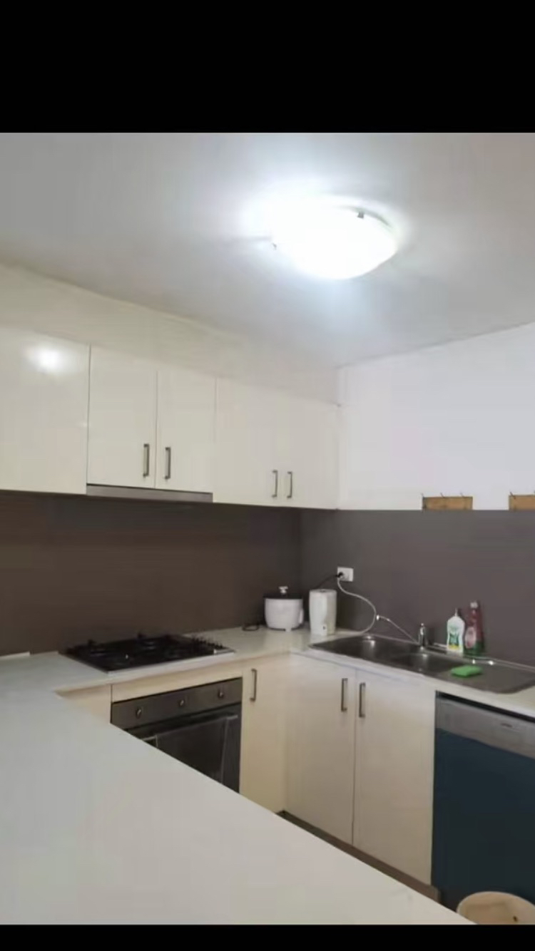 今日悉尼Parramatta parramatta 火车站附近客厅房出租 Parramatta parramatta 火车站附近客厅房出租