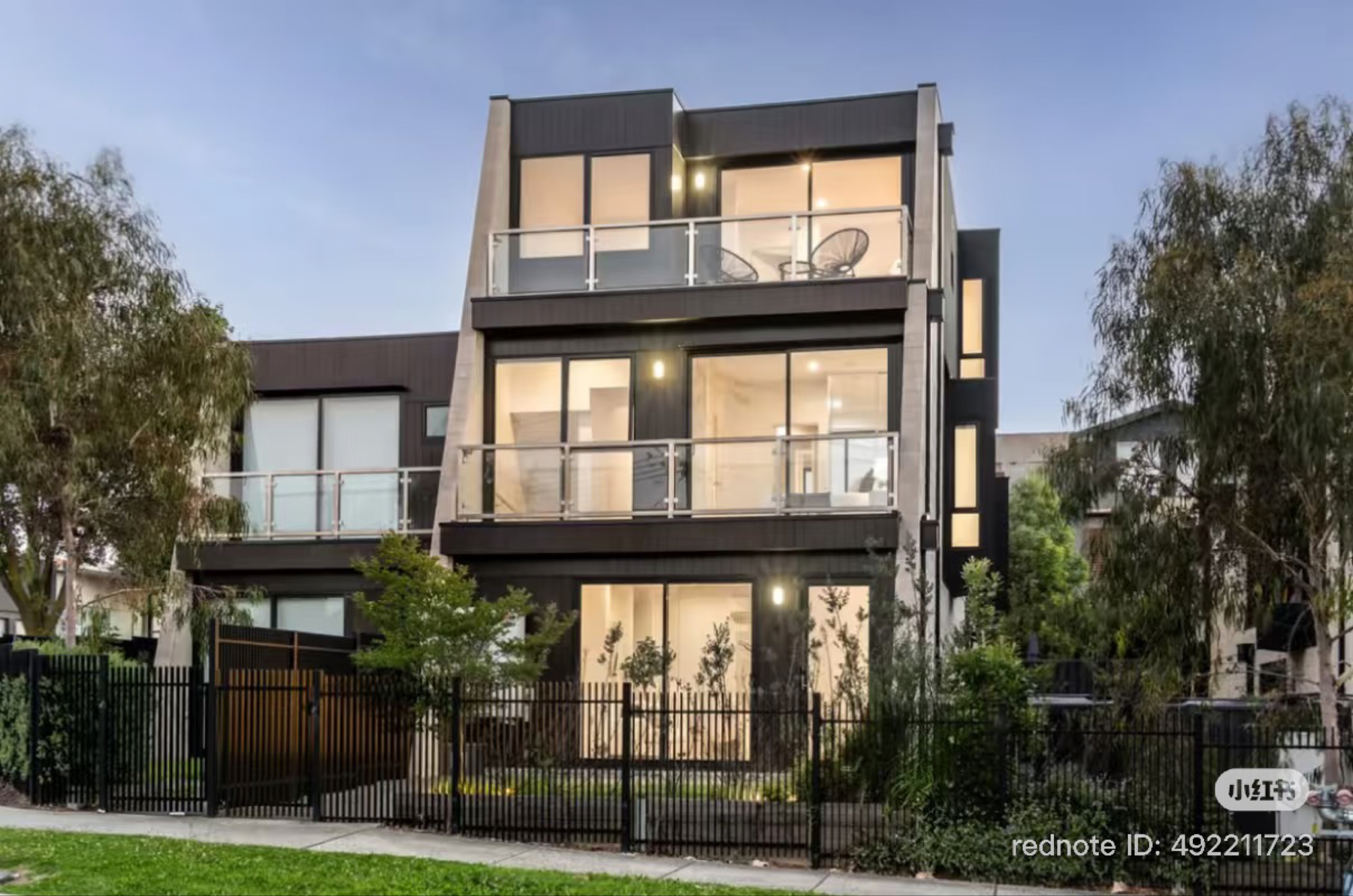 今日墨尔本Burwood 墨尔本迪肯大学附近主卧独卫车库找室友 Burwood 墨尔本迪肯大学附近主卧独卫车库找室友