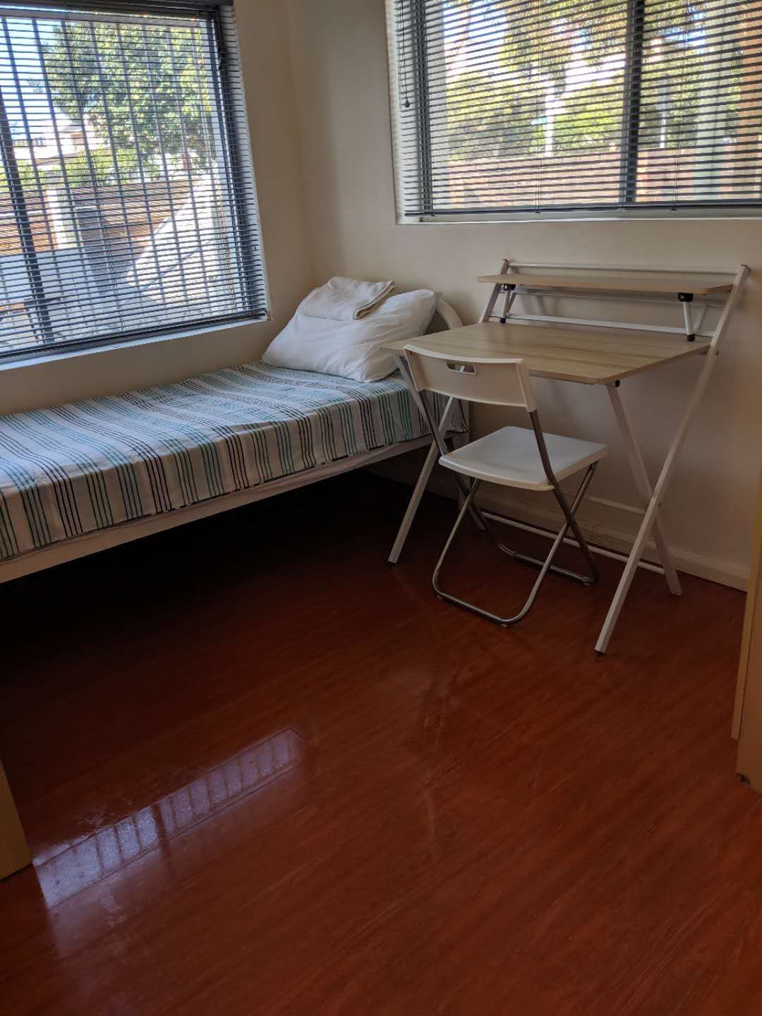 今日悉尼Kingsford 大学旁3个阳光单间 Kingsford 大学旁3个阳光单间