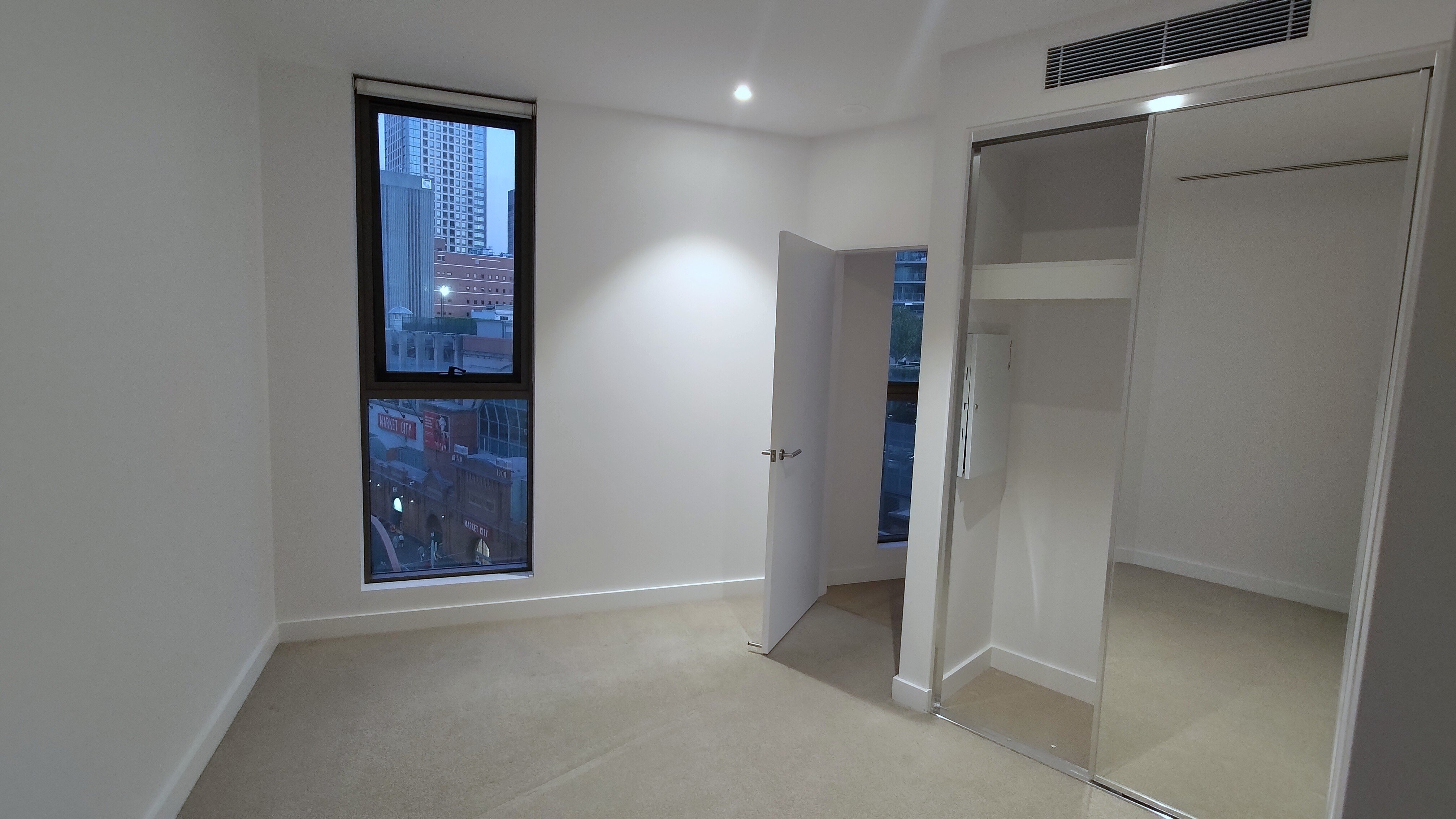 今日悉尼Haymarket Highrise apartment with Stunning views Haymarket Highrise apartment with Stunning views