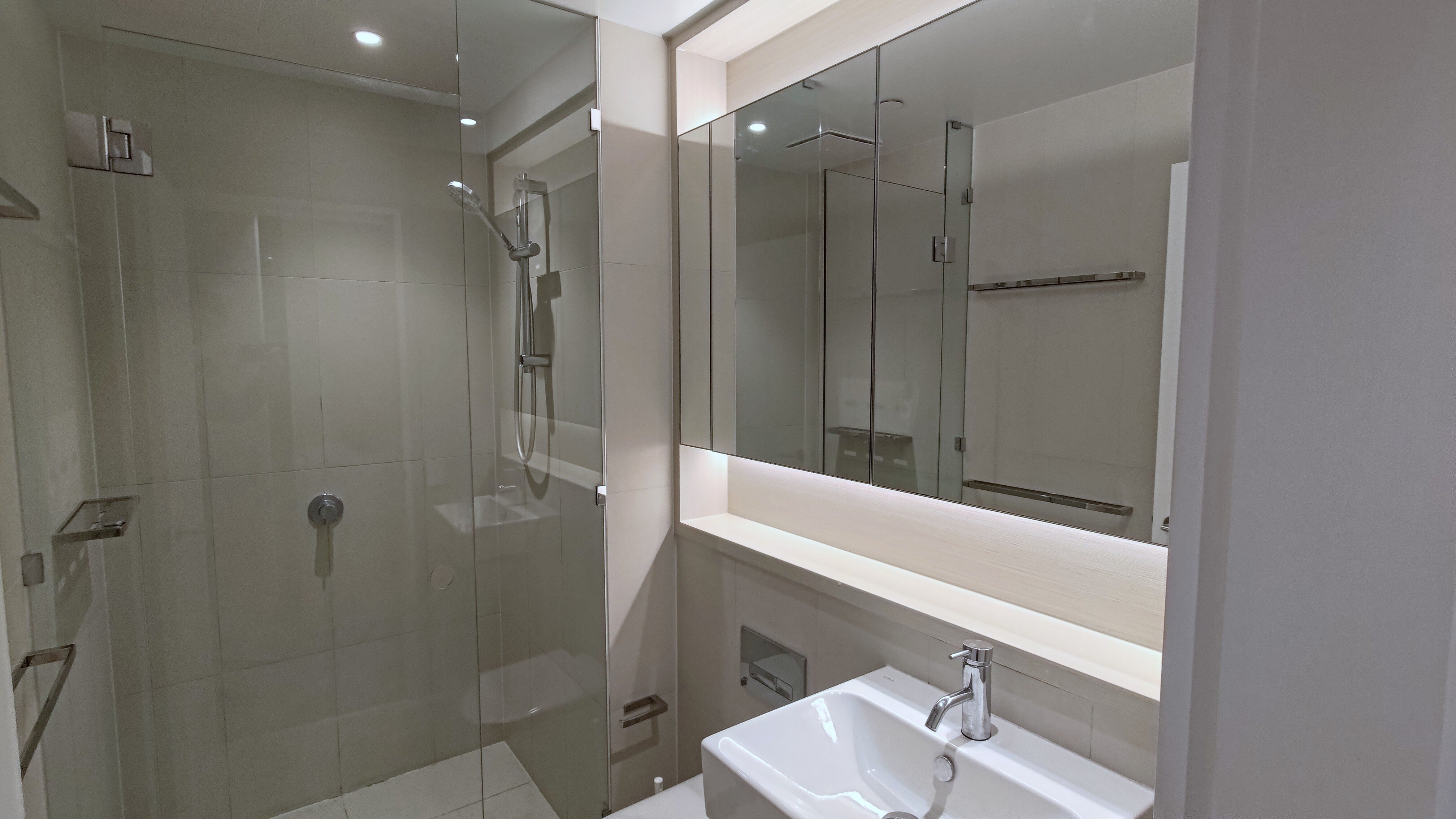 今日悉尼Haymarket Highrise apartment with Stunning views Haymarket Highrise apartment with Stunning views
