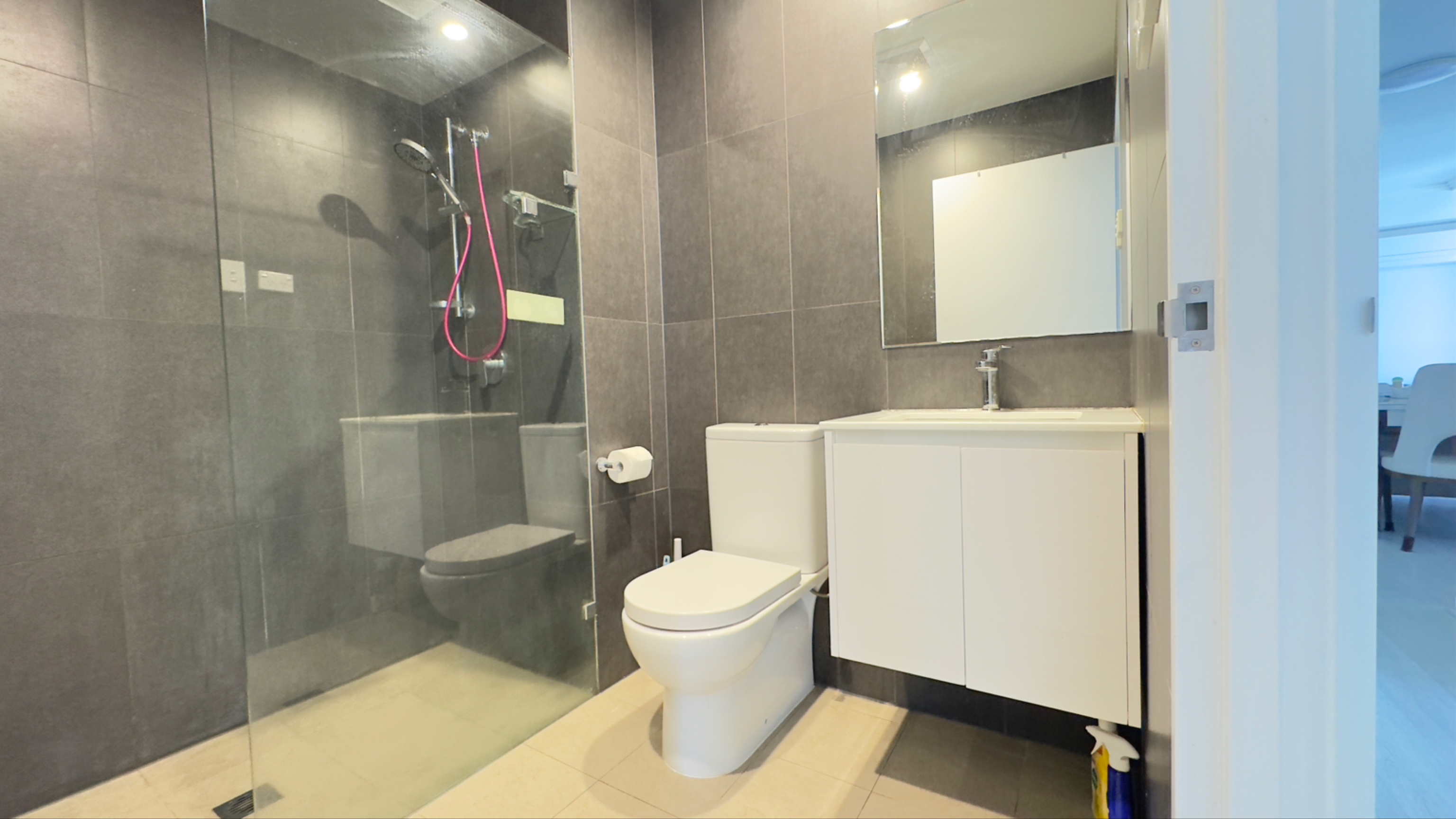 今日悉尼Hurstville 全新apartment 主卧1房1卫整套出租imperial Hurstville 全新apartment 主卧1房1卫整套出租imperial