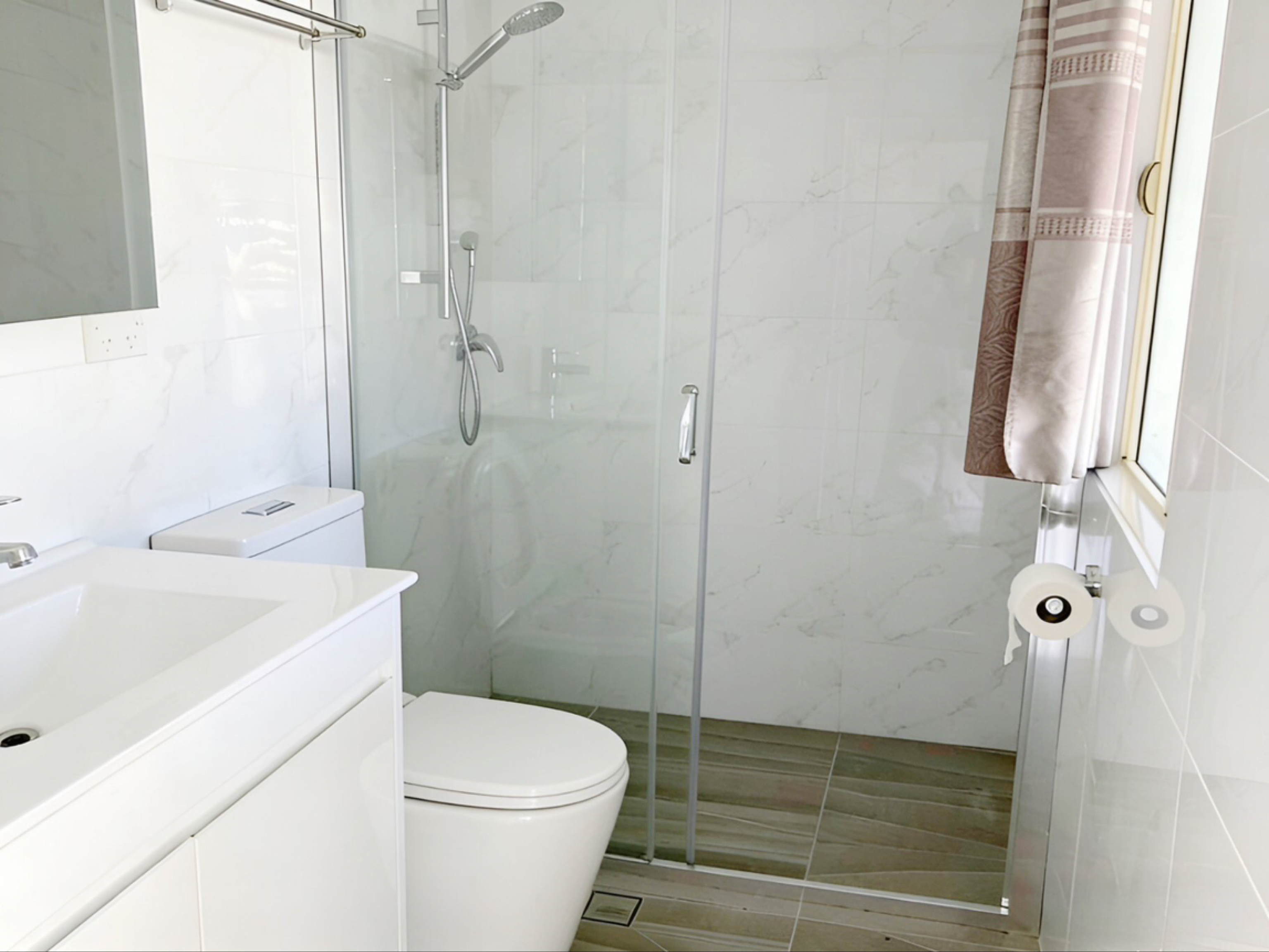 今日悉尼Hurstville Grove 全新装修house 主人套房出租 Hurstville Grove 全新装修house 主人套房出租