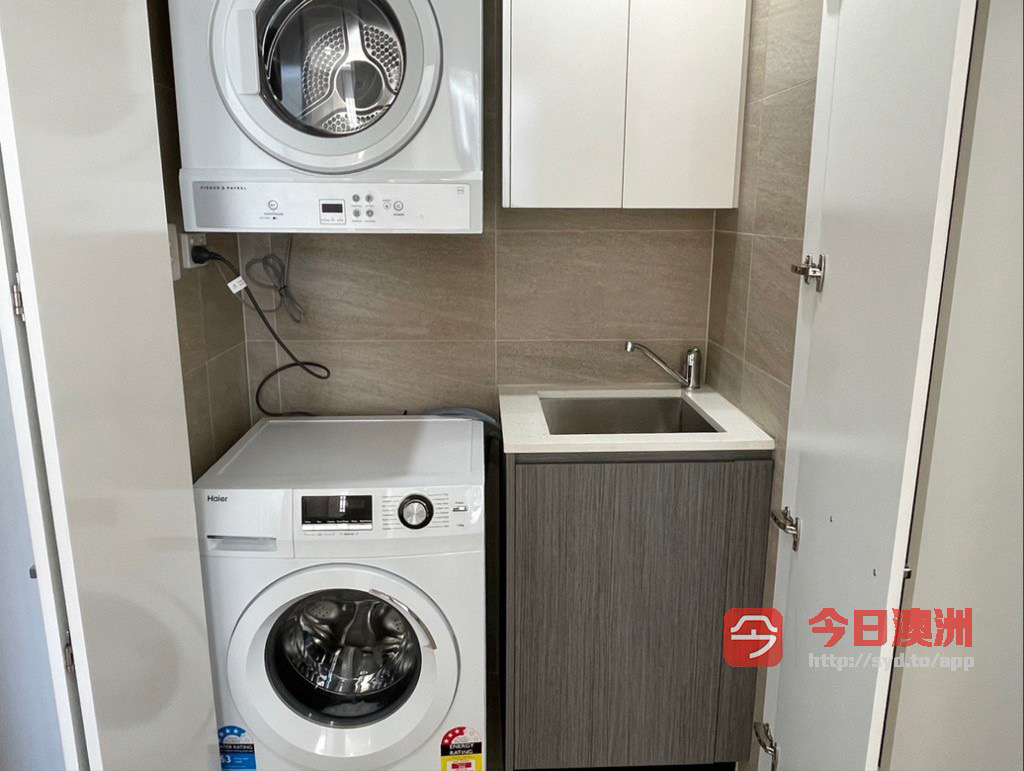 今日珀斯Waterloo 新一房加书房 带家具 整租 现可入住 Waterloo 新一房加书房 带家具 整租 现可入住